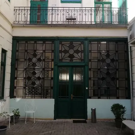 Entrez 3 - Historical Centre Apartment *