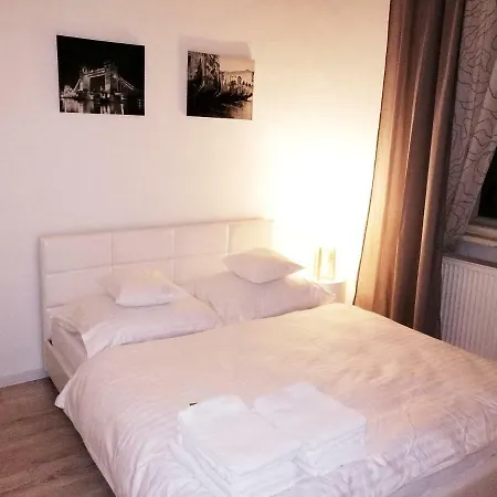 Entrez 3 - Historical Centre *