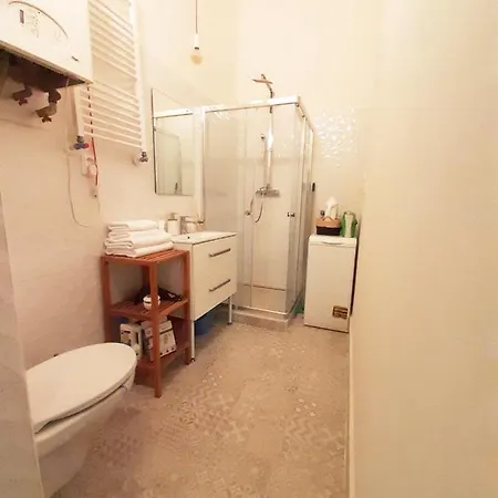 Entrez 3 - Historical Centre *