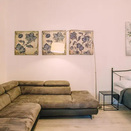 Apartment Entrez 3 - Historical Centre