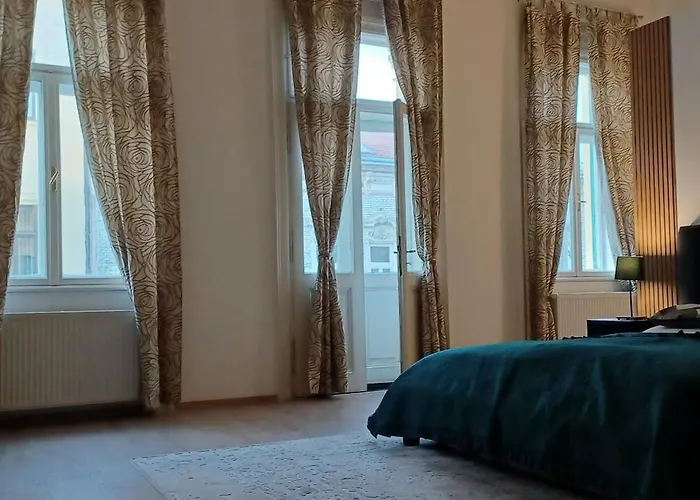 Entrez 3 - Historical Centre