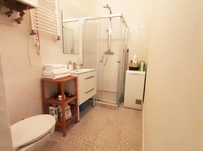 Entrez 3 - Historical Centre *