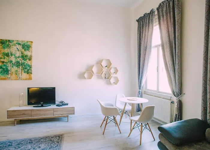 Entrez 3 - Historical Centre