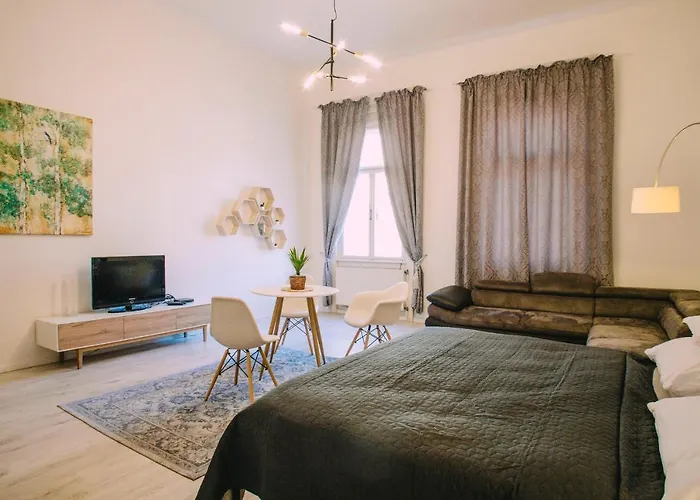 Entrez 3 - Historical Centre Appartamento